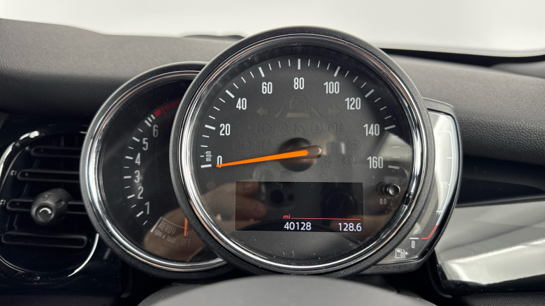 MINI Hatchback 1.5 Cooper Sport 3dr Auto Petrol Hatchback